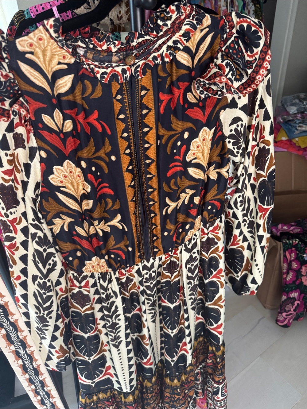 FARM Rio Tapestry Garden High-neck Dress with Belt - Picture 9 of 12